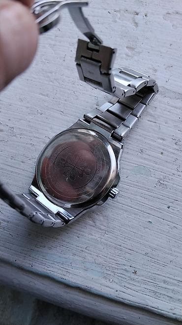 curren часы бишкек: Наручные часы в стиле Patek Philippe Nautilus с зелёным циферблатом — 4