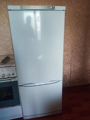 Холодильник Indesit, Двухкамерный, De frost (капельный) at lalafo.kg Холодильник Indesit, Двухкамерный, De frost (капельный)