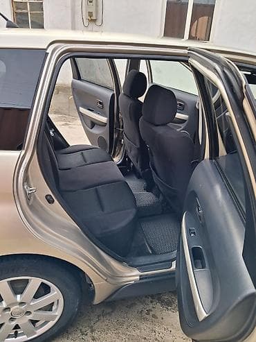 camry 2 4: Toyota Ist: 2003 г., 1.3 л, Автомат, Бензин, Хэтчбэк — 6