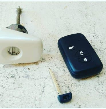 скупка ключей: Изготовление ключей по замку дверей от любой машины аварийная вскрытие — 1