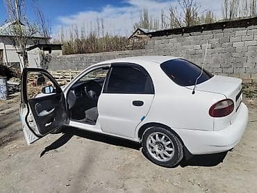 аудио касета: Daewoo Lanos: 1997 г., 1.5 л, Ручные, Бензин, Седан — 4