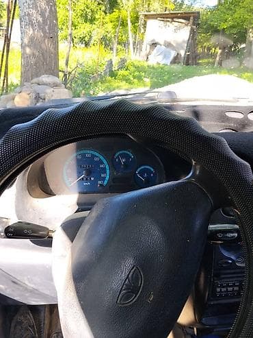 kia rio 2013: Daewoo Matiz: 2010 г., Хэтчбэк — 6