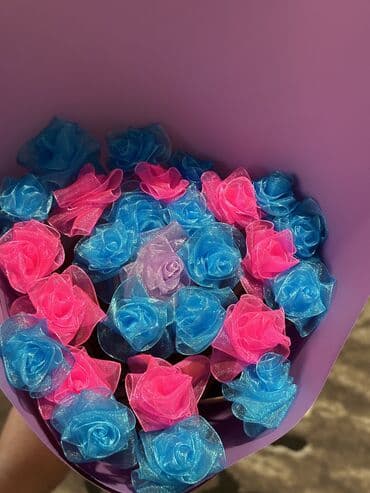 цветы сделаны из бисера: Розы на заказ из атласных лент — 9