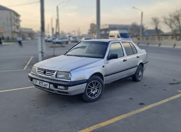 Volkswagen Vento: 1992 г., Седан