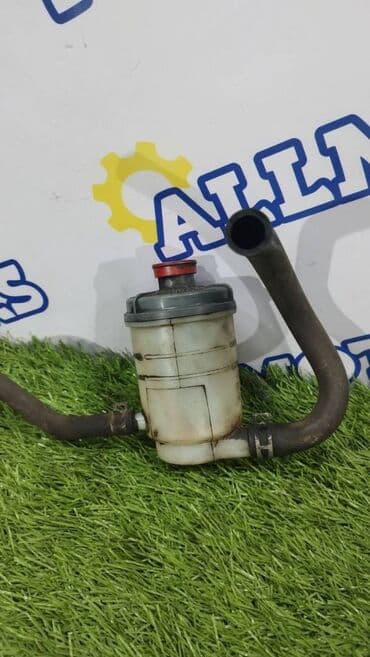 система форсунок: Acura MDX v-3.5 2001 год тормозной бачек — 1