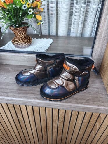 магазин индийской одежды в бишкеке: Зимние сапожки/ботинки для девочки, размер 30. Цвет: металлик — 1