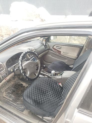 кредитке машина: Nissan Maxima: 2000 г., 3 л, Механика, Газ, Седан — 9