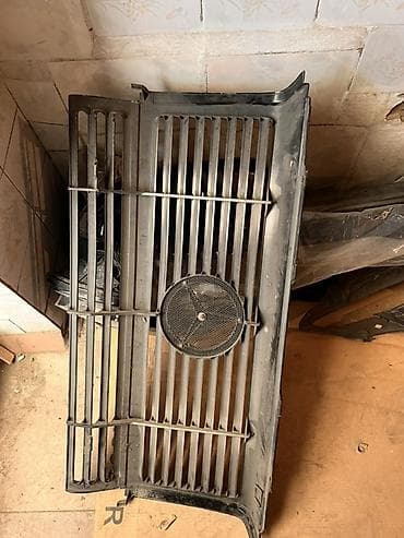 mersedes e 210: Решетка радиатора Mercedes-Benz Оригинал — 2