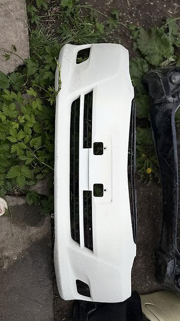 бампер 35: Бампер Toyota — 2