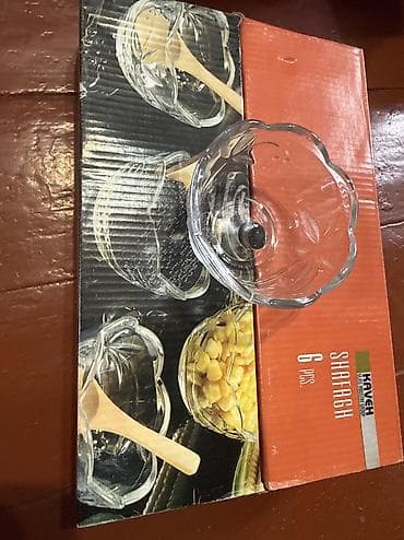 салатницы: Посуда: Фото 1 - Мелкие салатницы, 6 шт - 300 сом Фото 2 - крупные — 4