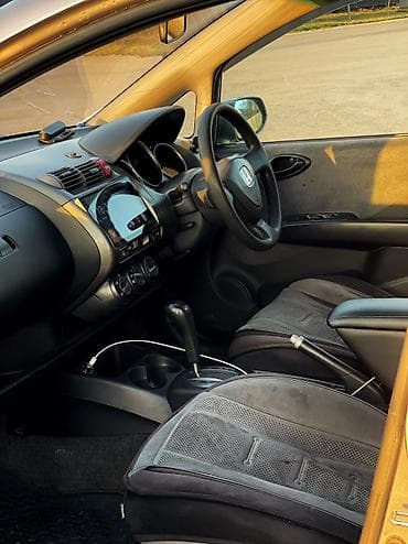 fit 2012: Honda Fit: 2003 г., 1.3 л, Вариатор, Бензин, Хэтчбэк — 9