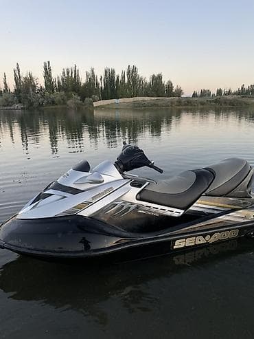 мото продажа: Гидроцикл Sea‑Doo RXT (215серо‑черный) - Тип: трехместный гидроцикл — 3