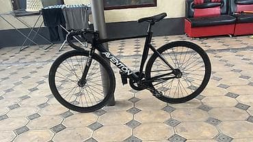 Велосипеды: Фикс-байк Aventon Mataro размер рамы л лкп9/10 вилсеты нн, система — 2