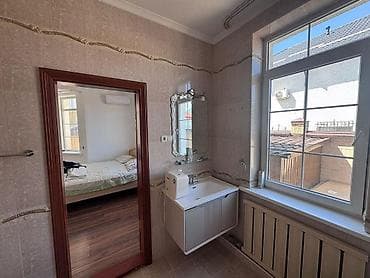 Аренда домов: 435 м², 10 комнат, Утепленный, Бронированные двери, Балкон застеклен — 8