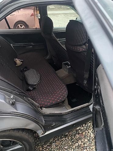 е39 сиденья: BMW 3 series: 1992 г., 1.8 л, Механика, Бензин, Седан — 4