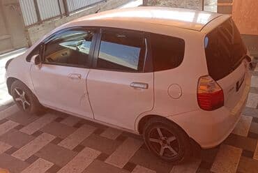 авто в рассрочку пез порвоначална: Honda Fit: 2001 г., 1.3 л, Автомат, Бензиновая, Хэтчбэк — 3