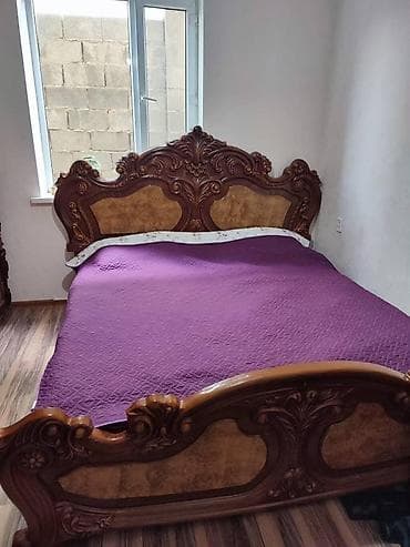 Спальный гарнитур в классическом стиле Состав комплекта: - at lalafo.kg Спальный гарнитур в классическом стиле Состав комплекта: -