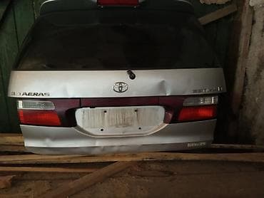 Автозапчасти: Крышка багажника Toyota — 1