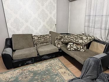 Угловые диваны: Угловой диван, C подушками — 1