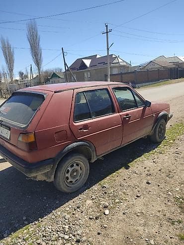 красный салон: Volkswagen Golf: 1987 г., Ручные, Бензин, Хэтчбэк — 2