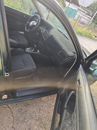 гольф рейка: Volkswagen Golf: 2001 г., 2.3 л, Автомат, Бензин, Хэтчбэк — 4