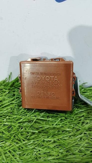 Toyota Highlander v-3.5 2013 год датчик давления в шинах — 1