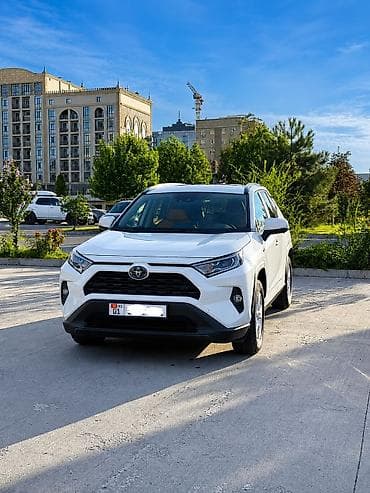 Toyota RAV4: 2019 г., 2.5 л, Автомат, Гибрид, Кроссовер — 5