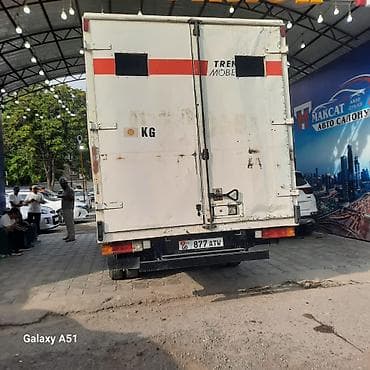 мерс грузовой гигант: Грузовик, Mercedes-Benz, Стандарт, 3 т, Б/у — 2