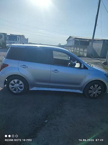 Унаа сатуу: Toyota Ist: 2003 г., 1.5 л, Автомат, Бензин, Хетчбек — 1