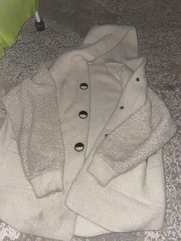 белый рубашки: Куртка на повседневнку, очень мягкая, классно смотрится с любым низом — 2