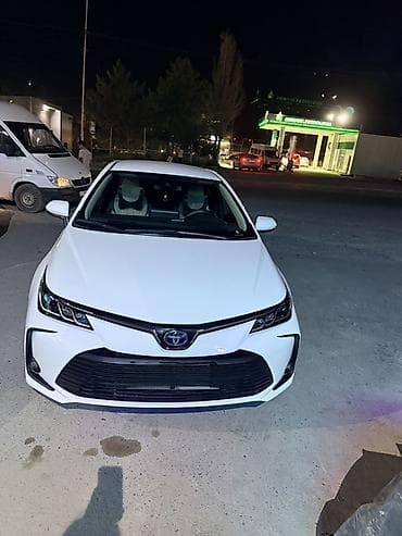 mini itx: Toyota Corolla: 2022 г., 1.8 л, Вариатор, Гибрид, Седан — 2