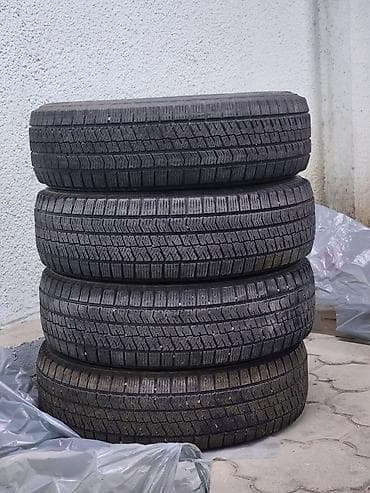 зимние пакрышки: Шины 185 / 65 / R 15, Зима, Комплект, Легковые, Bridgestone — 1
