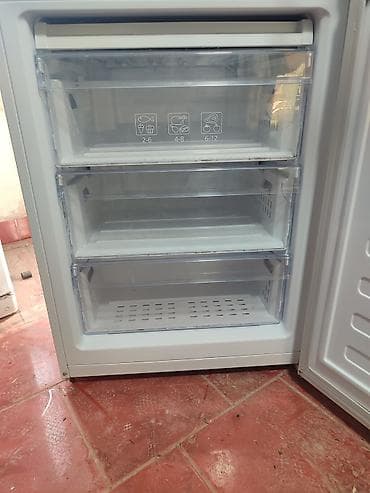 холодиники: Холодильник Beko, Б/у, Двухкамерный, De frost (капельный), 60 * 175 * 60 — 4