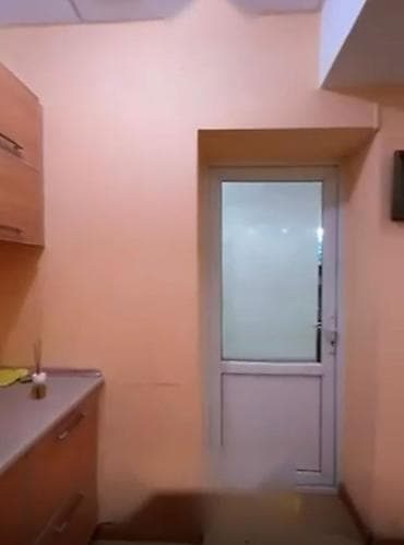 дом на иссык куле: Продаётся коммерческое помещение, можно под офис или мед.кабинет 📍 — 10