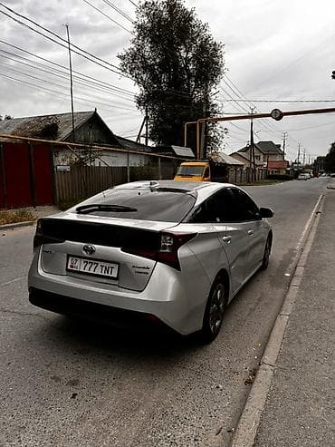 prius plus: Toyota Prius: 2019 г., 1.8 л, Вариатор, Гибрид, Хэтчбэк — 2