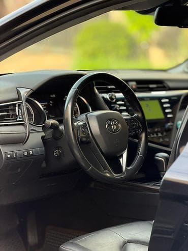 19: Toyota Camry: 2019 г., 2.5 л, Автомат, Гибрид, Седан — 6
