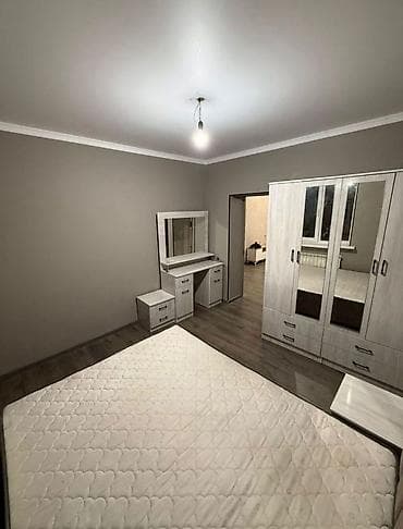 большой сад: Продаётся частное домовладение с уютным озеленённым двором. - — 9