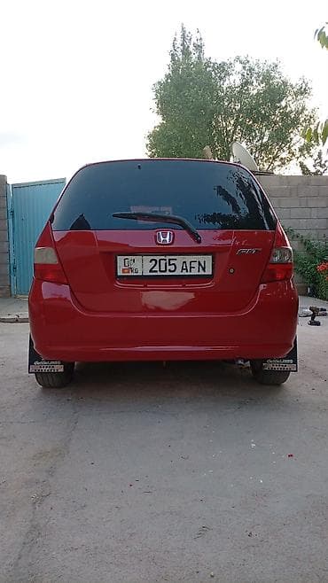 Honda Fit: 2002 г., 1.3 л, Хэтчбэк — 3
