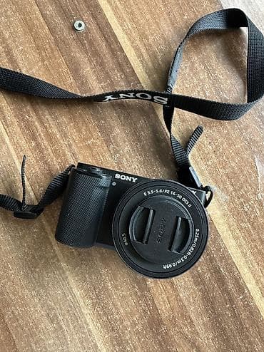 чехлы хр: Продаю камеру SONY ZV-E10 + 16-50 Black. Есть флешка 128гб Коробка всё — 1