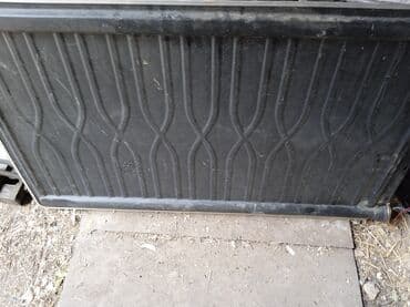 Масленный обогреватель рабочий. Только корпус пластиковый сломан. Цена