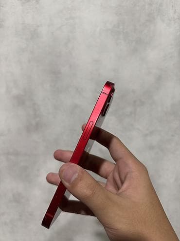 iphone battery: IPhone 13, Б/у, 128 ГБ, Красный, Защитное стекло, Коробка, 76 % — 3
