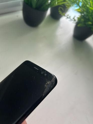 tab a: Samsung Galaxy S8, Б/у, 64 ГБ, цвет - Черный — 1