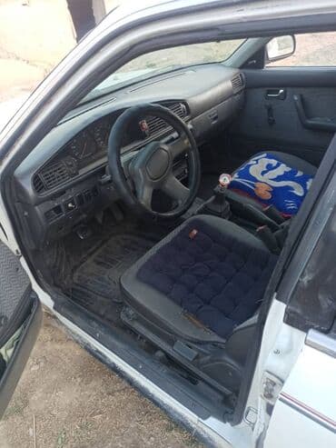 Mazda 626: 1984 г., 2 л, Механика, Бензин, Хэтчбэк