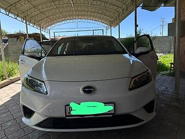 Электромобиль GAC Trumpchi GE3 (S Pio), белый седан/лифтбек. Основные