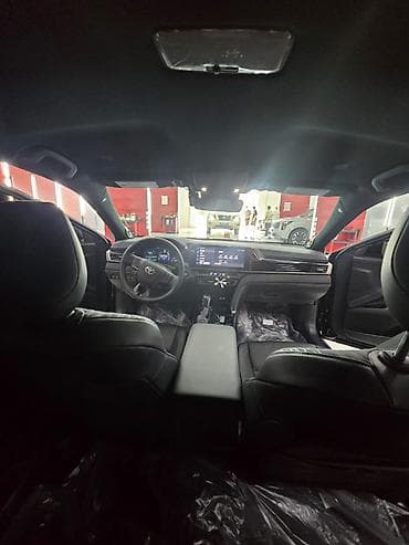 Транспорт: Toyota Camry: 2026 г., Автомат, Гибрид, Седан — 7