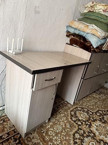 большой компьютер: Письменный/компьютерный стол из ЛДСП в светлом дубовом оттенке с — 2