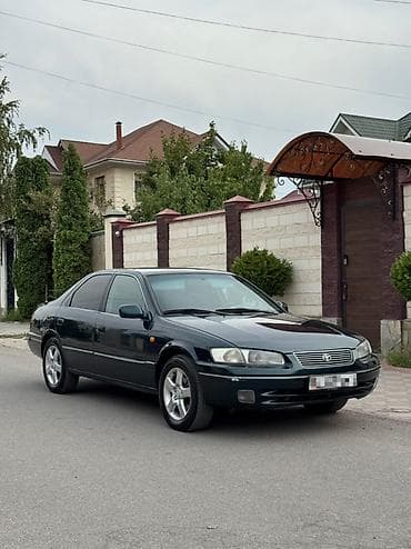 corolla 2004: Toyota Camry: 1997 г., 3 л, Автомат, Газ, Седан — 3