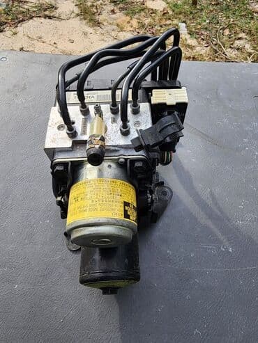 Блок ABS Toyota 2016 г., Б/у, Оригинал, Япония