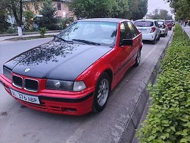 mercedes c300: BMW 3 series: 1993 г., 1.6 л — 1