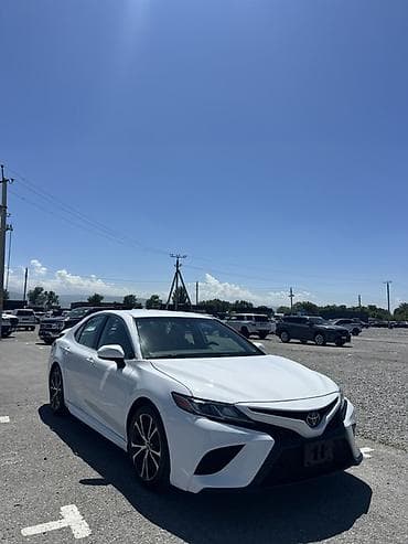 Toyota Camry: 2020 г., 2.5 л, Автомат, Бензин, Седан — 3